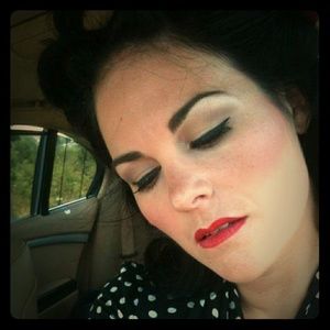 Meet your Posher, Melissa